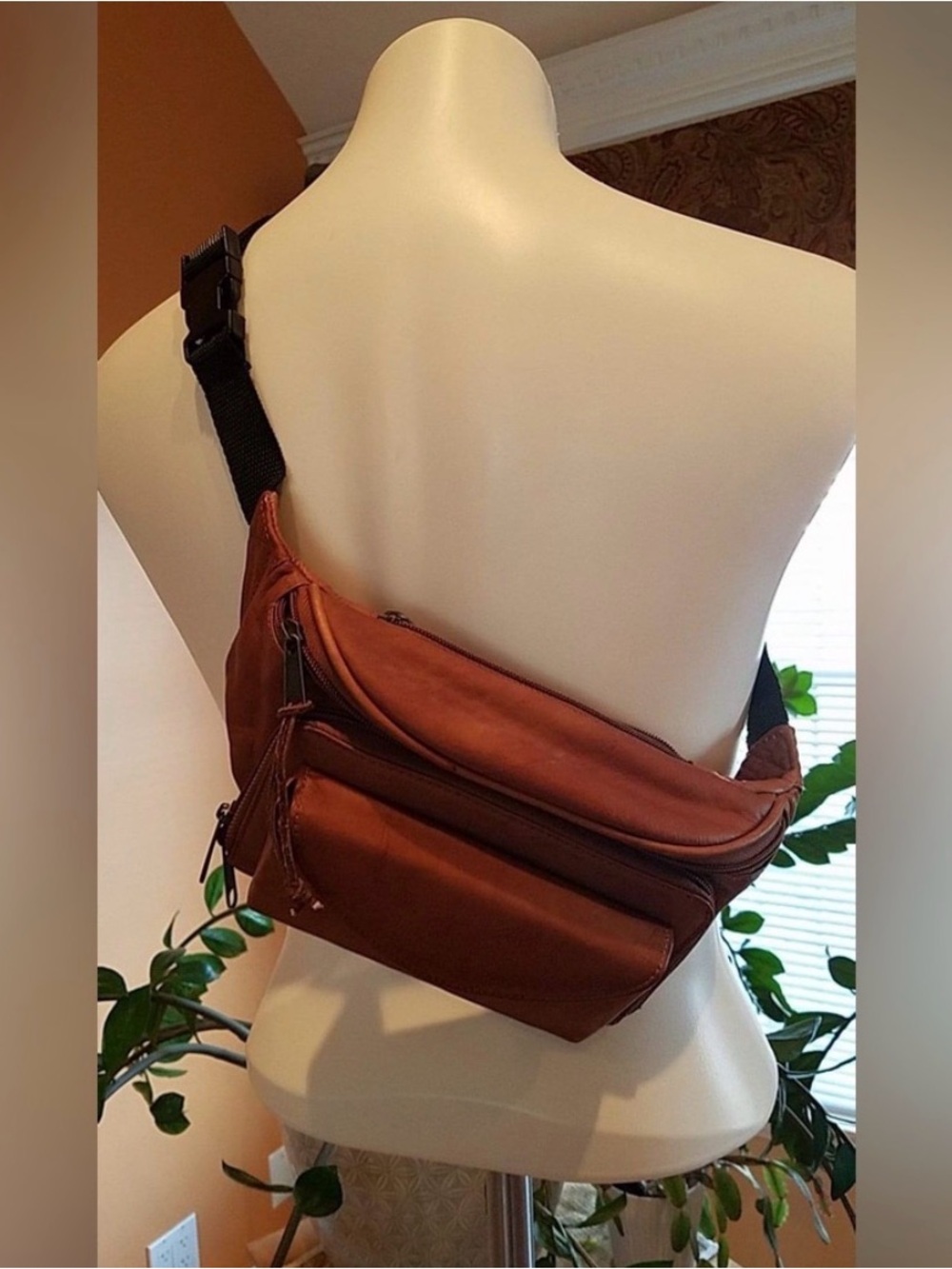 Boulder ridge fanny pack
LEATHER